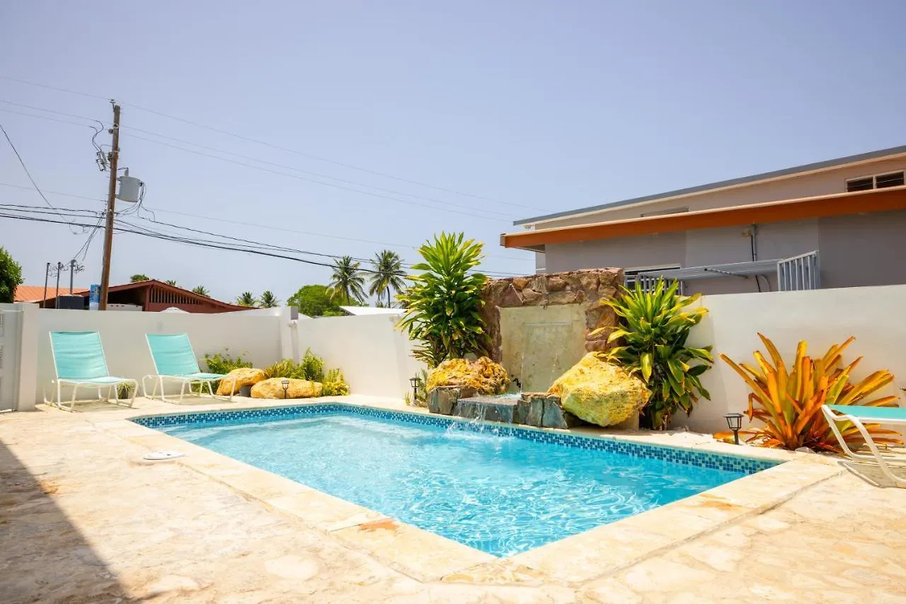 R&V Combate Beach House, 2Nd Floor With Pool Cabo Rojo Appartement