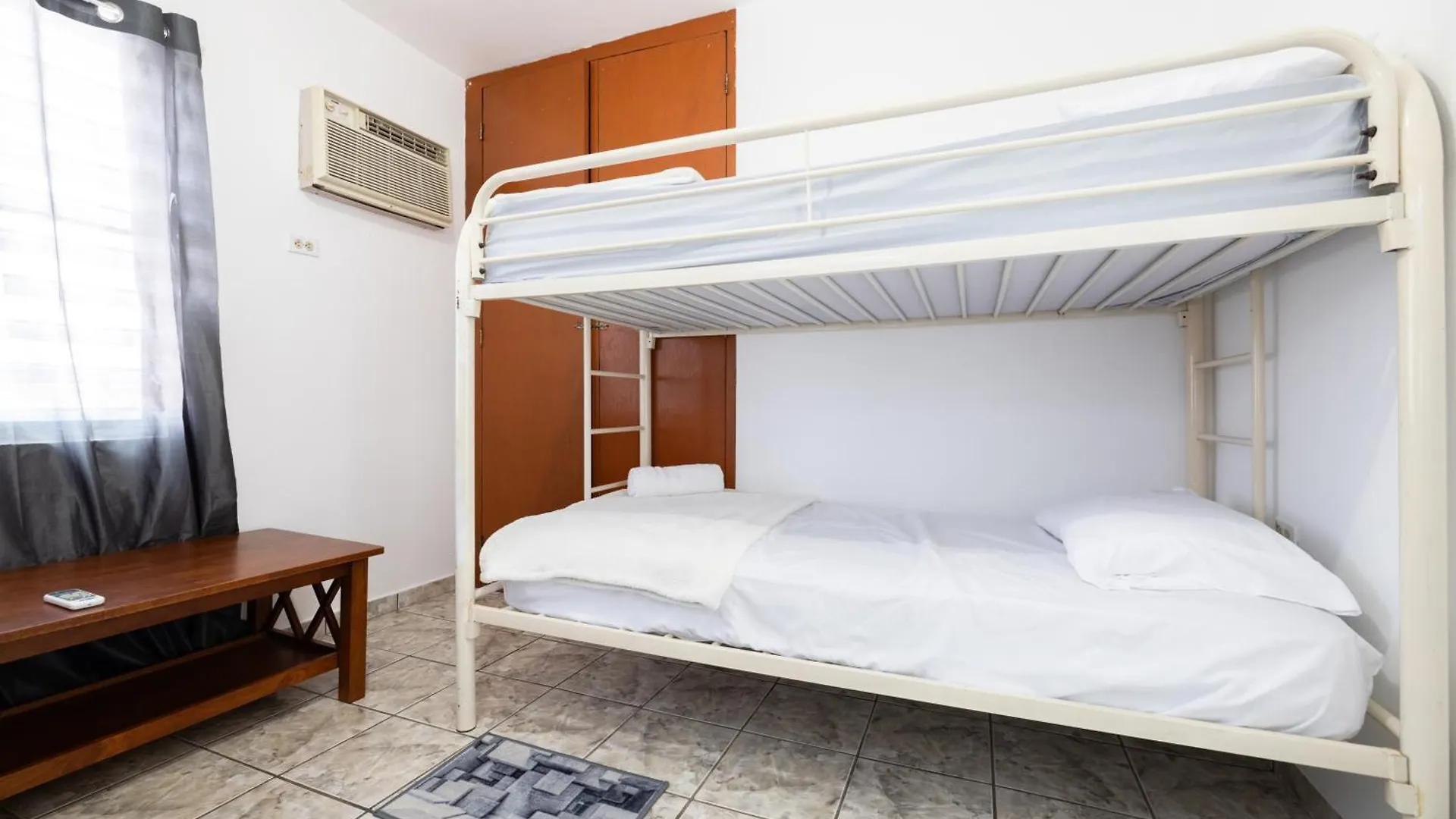 R&V Combate Beach House, 2Nd Floor With Pool Cabo Rojo Porto Rico