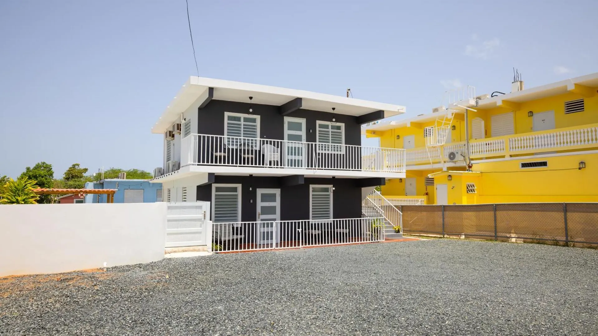 R&V Combate Beach House, 2Nd Floor With Pool Cabo Rojo